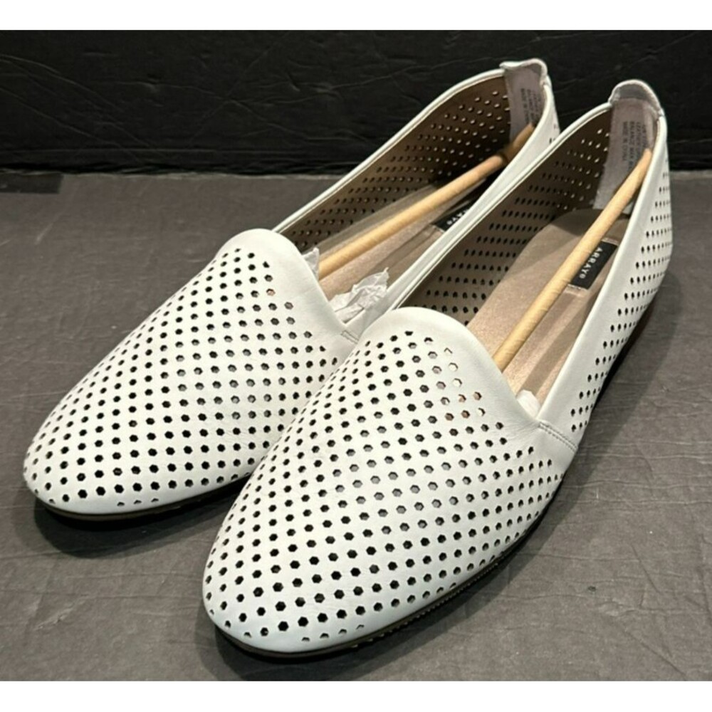 Array 'Willowy' White Nappa Leather Slip On Loafers Women's Size 12 N W/ Box